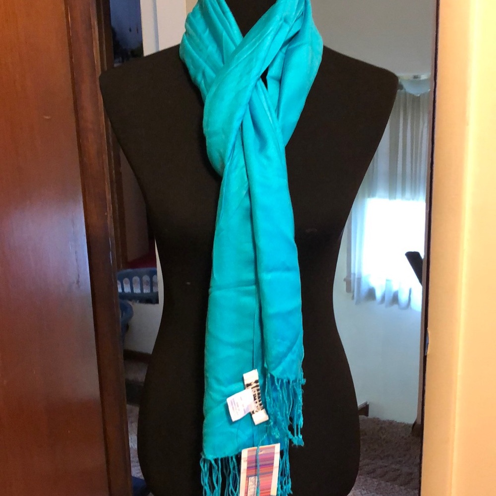Wrap/scarf